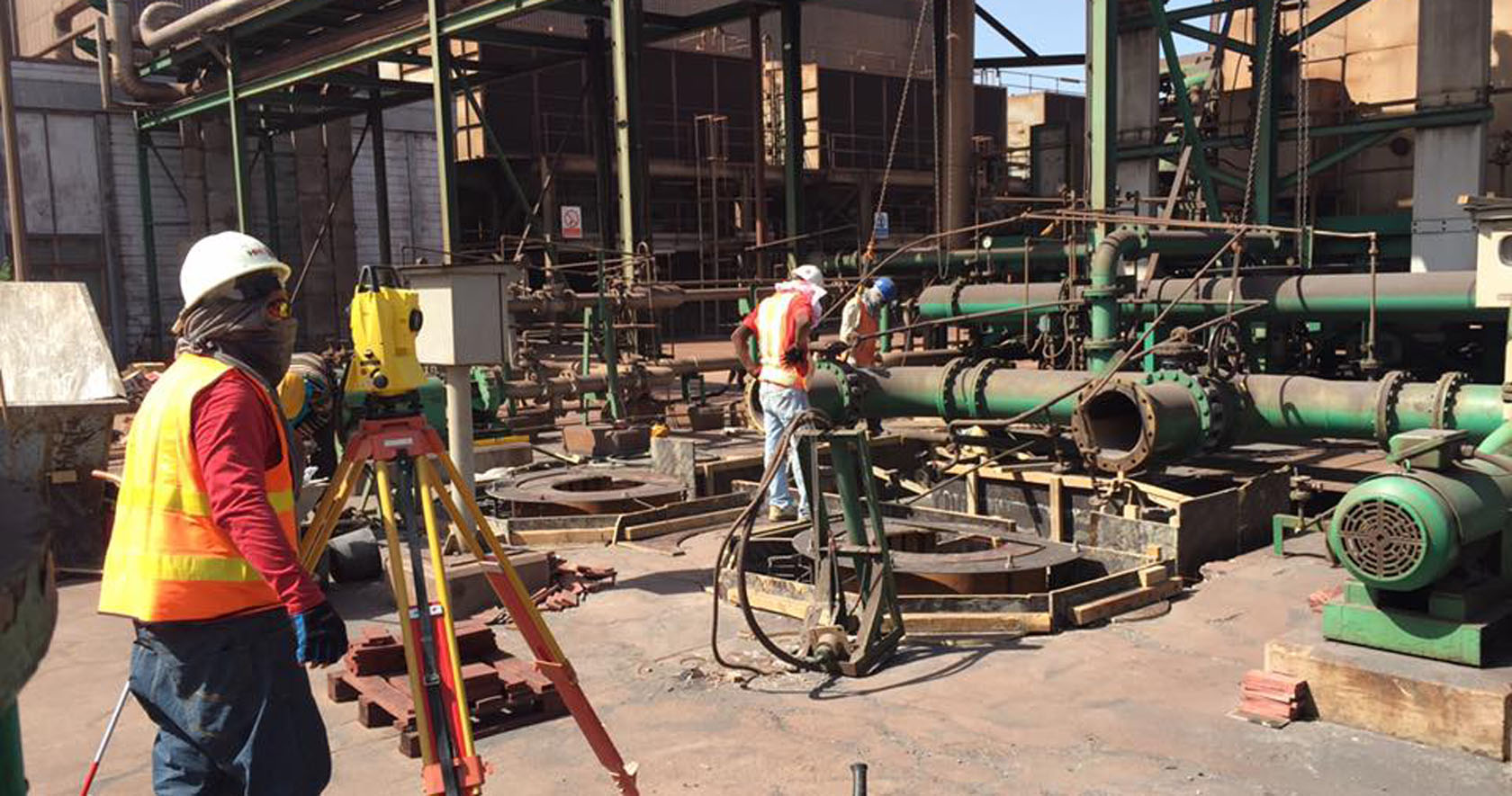 Precision surveying for installing machineries with the Leica Builder 500